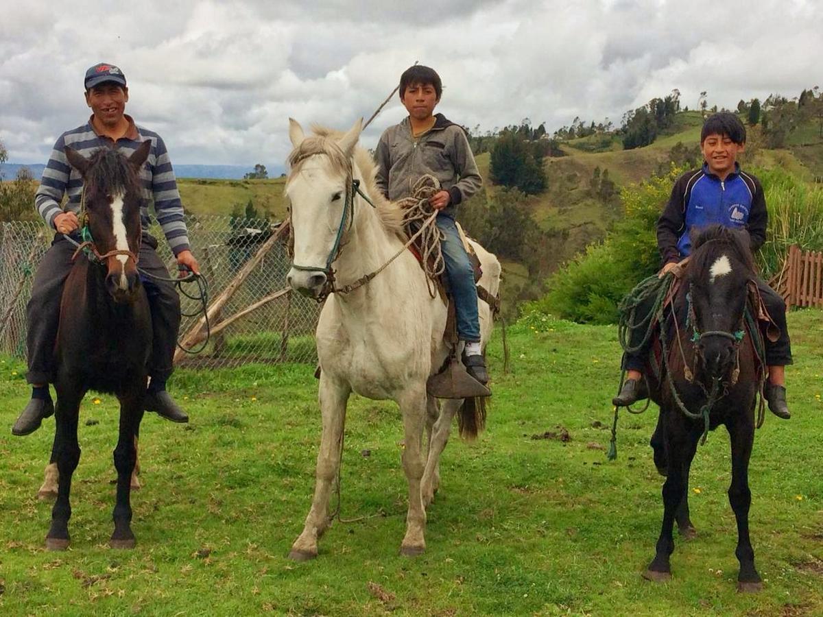 Hacienda Colta Turismo Comunitario La Esperanzaヴィラ エクステリア 写真